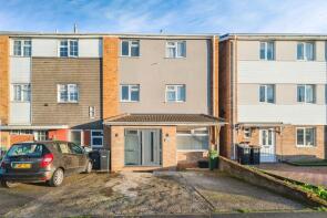 2, Fitzwarin Close, Luton LU3 3RY