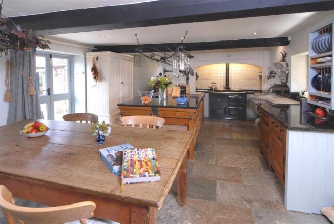 IM14 Haresfield Farm 110516.jpg