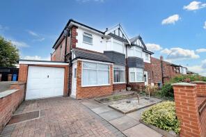 35, Burnside Avenue, Salford M6 8NS