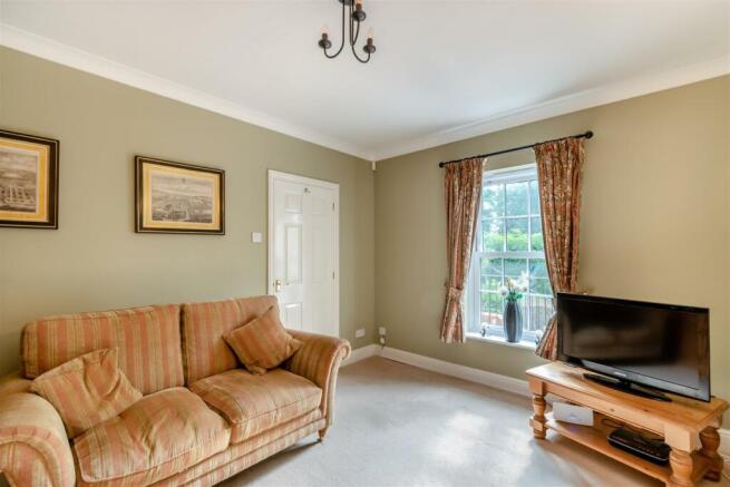 8559106-interior06.jpg