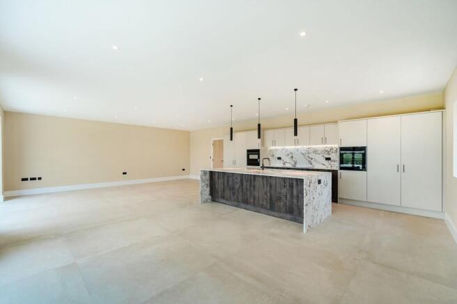 4 bed Barn Conversion for sale Image 4