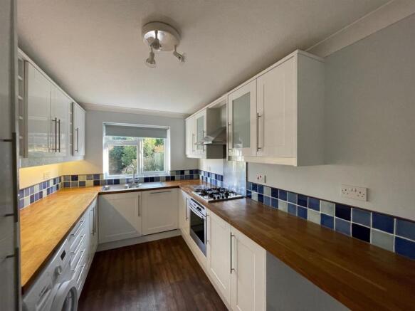 kitchen again.jpg