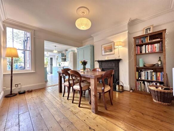 Dining Room Into Kitchen 512