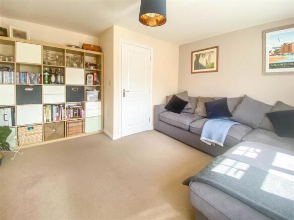 Lounge/Bedroom Four