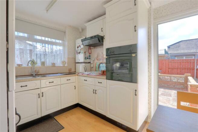 2 bed Bungalow for sale Image 7