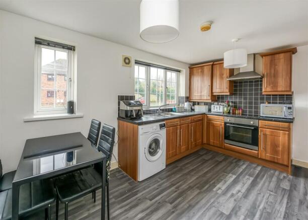 48 Abney Avenue-kitchen.jpg