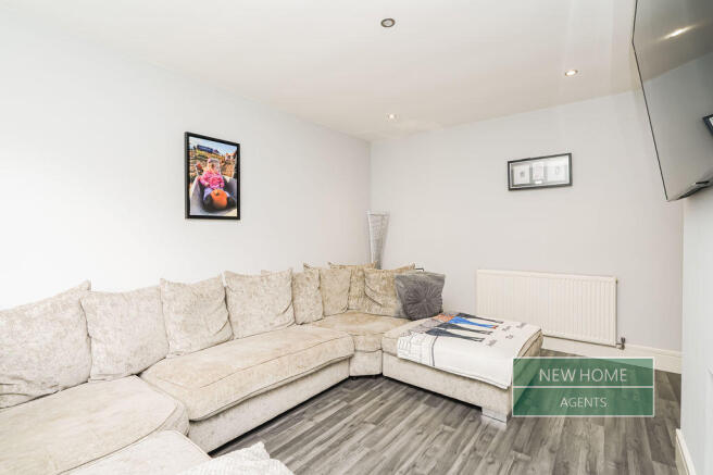 3 bed Bungalow for sale Image 8