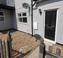 Flat 1, 186, Warley Hill, Brentwood CM14 5HF