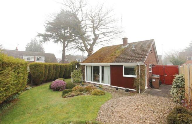 REAR GARDEN 1