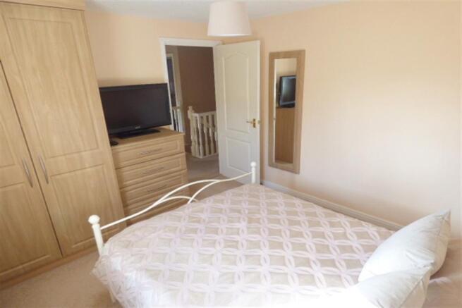 Bed 3 a
