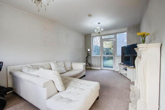 2 bed Semi-Detached for sale Image 4