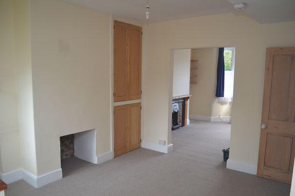 Sitting / dining room