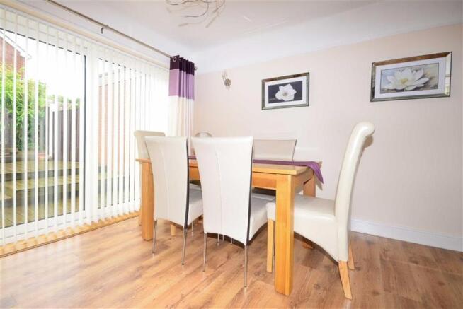 DINING AREA PHOTOGRA