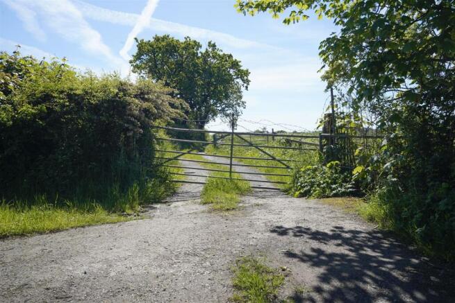 Woodlands Road, Irby, Wirral, CH61 2XD NB 3.jpg
