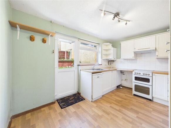 King Arthurs Road, Exeter, Devon, EX4 photo 4
