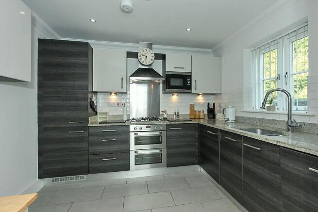 Oak-Kitchen_1.jpg