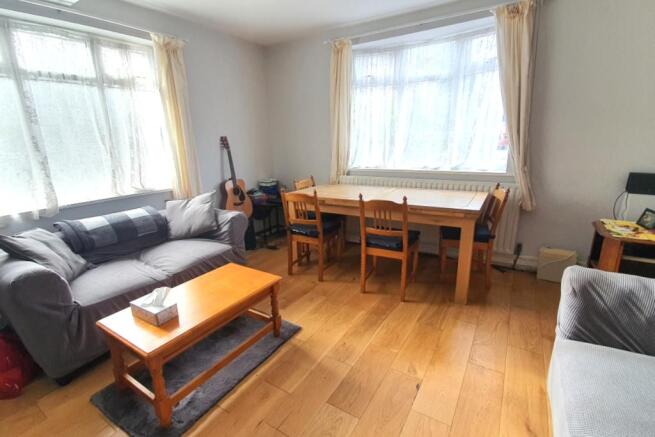 Lounge/Dining Room