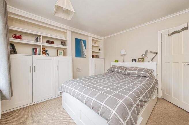 2 bed Terraced for sale Image 8