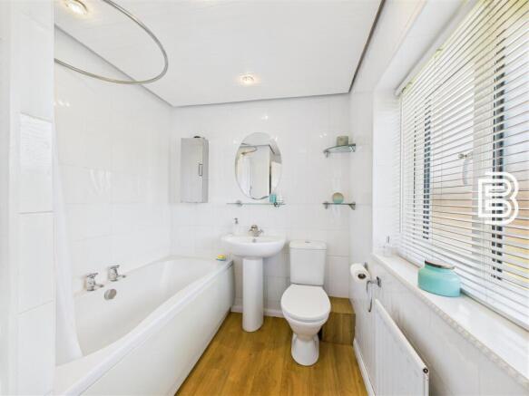 Bathroom.jpg