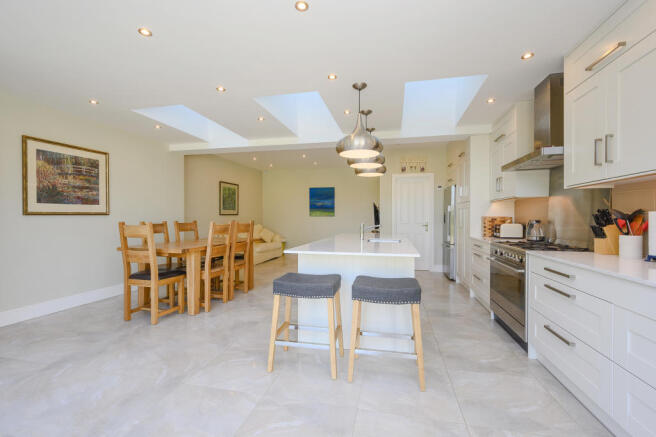 70 Aylward Road-9