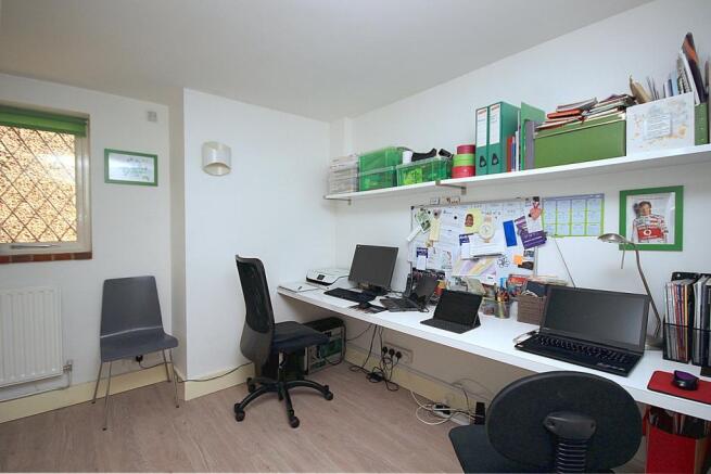 Photo 6
