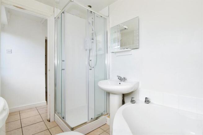 Ground Floor Bathroom:
