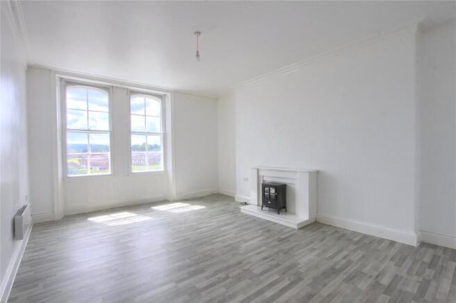 2 bed Flat to rent Image 4