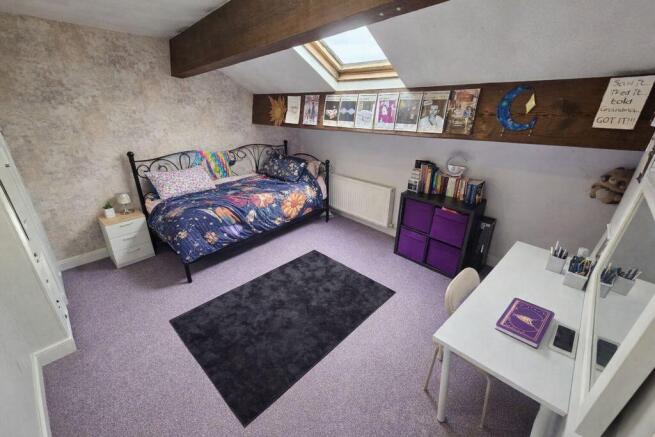 3 bed Terraced for sale Image 9