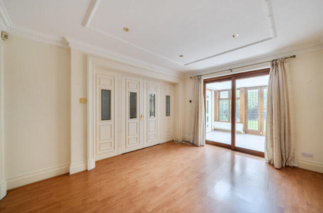 Chatsworth Road, Ealing, W5 photo 4