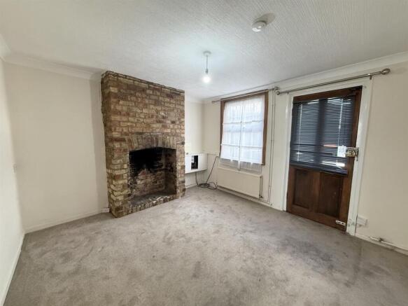 Living Room.jpg
