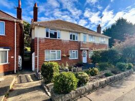 15, 410 Queens Court, Charminster Road, Bournemouth BH8 9SF