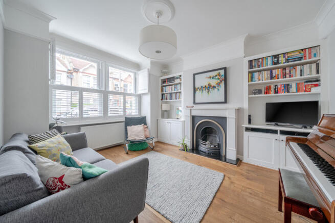 1435349-1-69cbcd5...