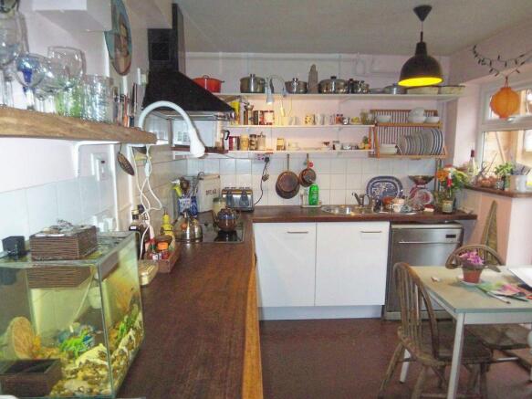 Photo 9