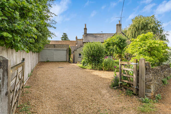 Brookside Cottage-8