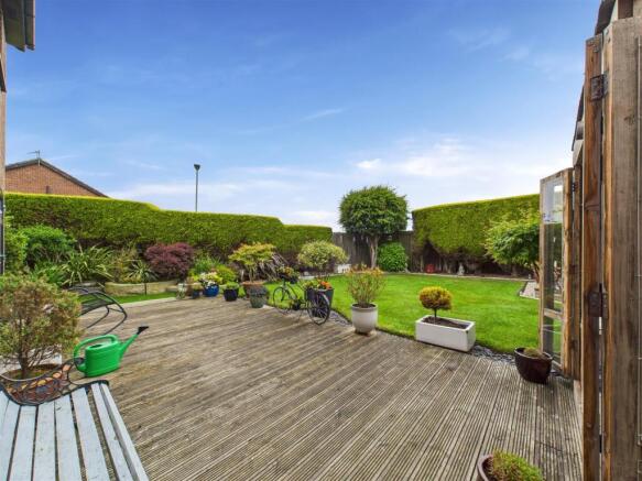 Garden 2.jpg