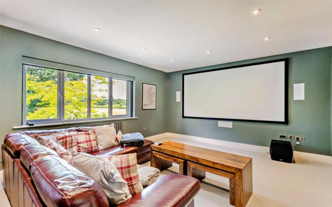 Cinema Room/Bed 4