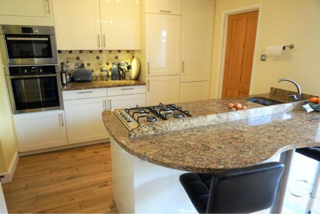 Kitchen/Breakfast