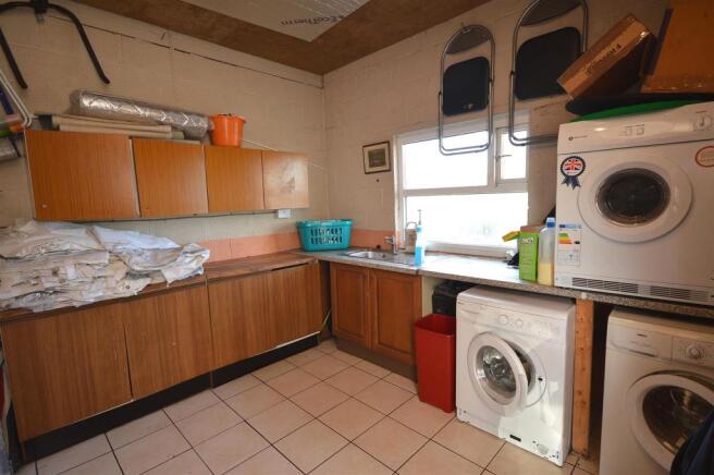 UTILITY ROOM.jpg