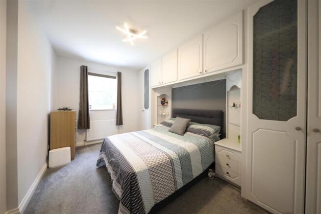 3 bed Terraced for sale Image 4
