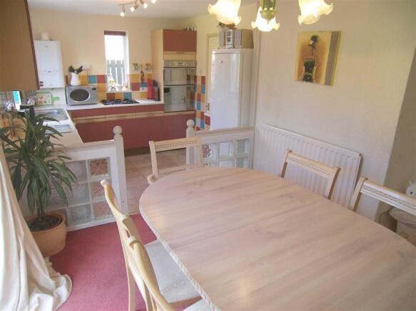 DINING KITCHEN