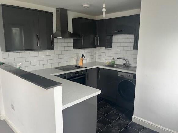 kitchen 8d.jpg