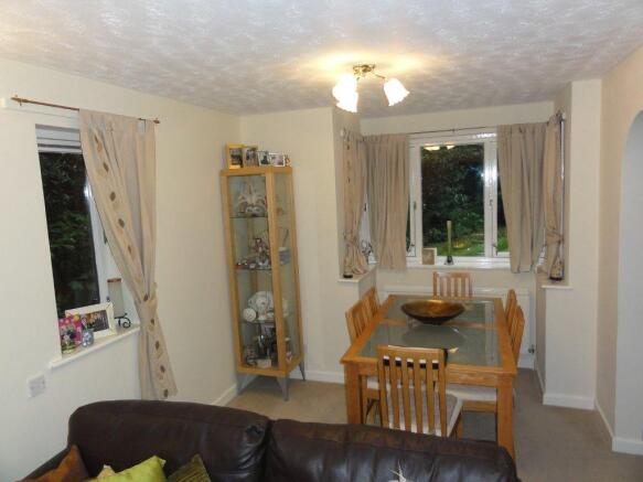 3 Chelwood Gate Glen