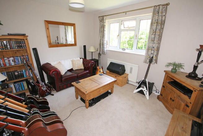 Photo 12