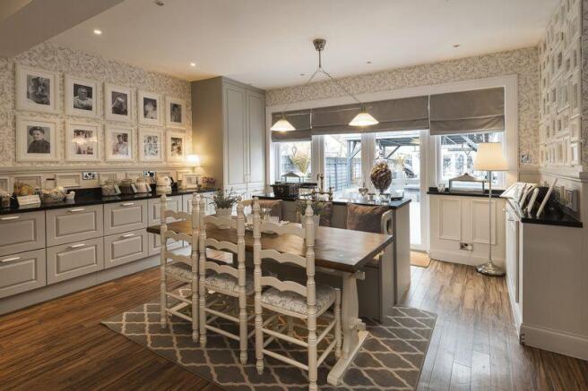 Kitchen Family...