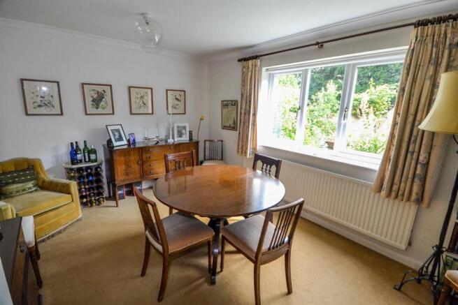 Dining Room.JPG