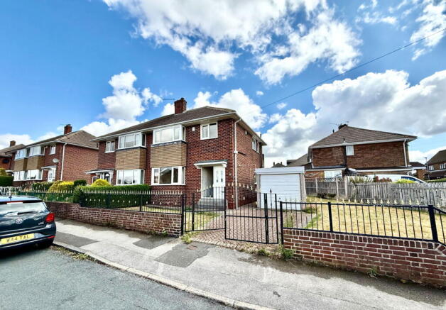 3 bed Semi-Detached for sale Image 9