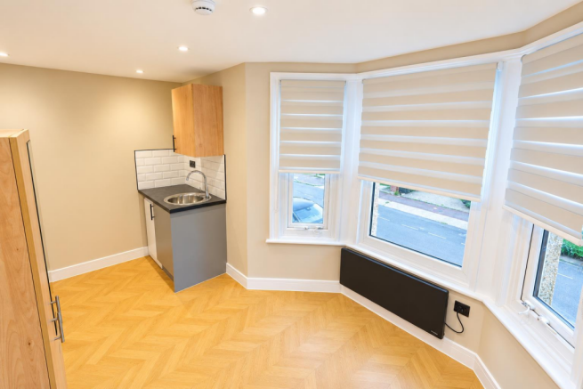 39 Bedroom.png