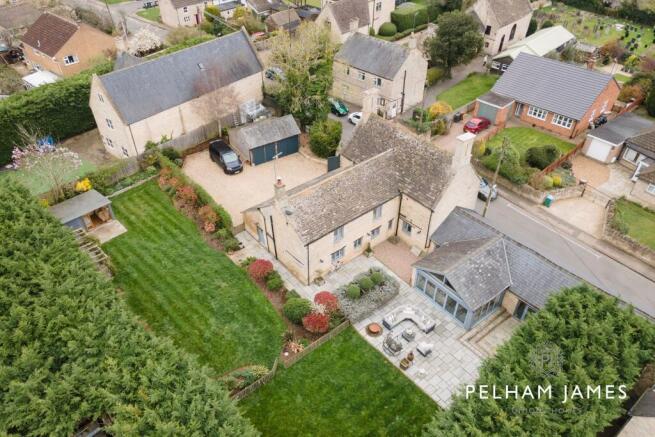 Hunters Manor, Weldon