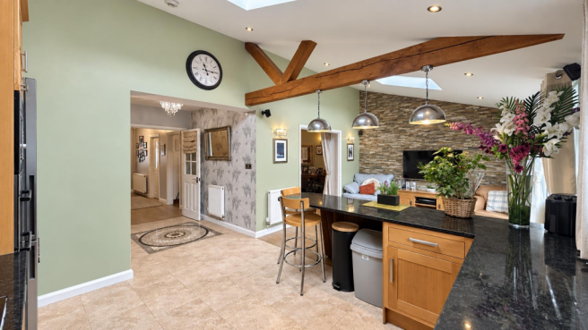 KITCHEN/FAMILY/DINING ROOM