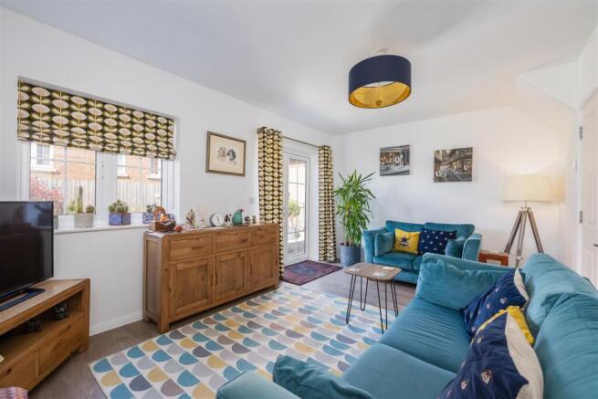 Wainds Field 41 Sitting Room-2.jpg